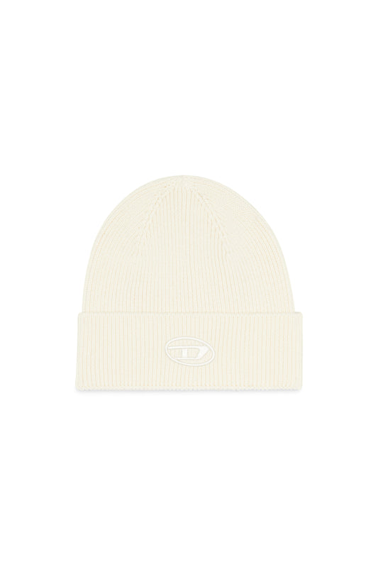 Ribbed beanie with D embroidery